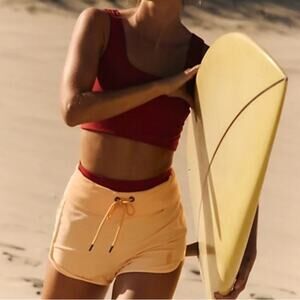 🆕Free People Movement Limitless Shorts SZ L NWOT